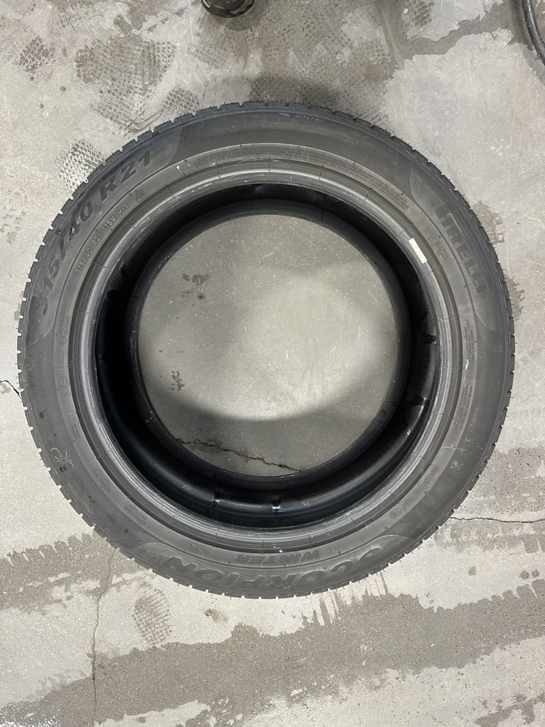 2 Pirelli Scorpion Winter Tires