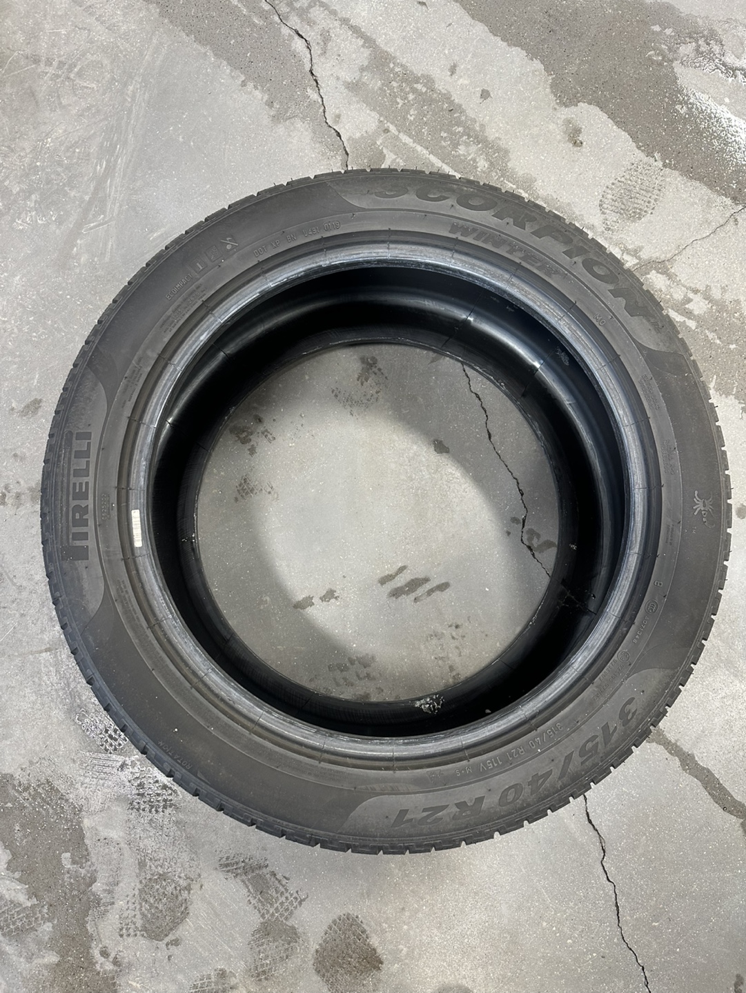 2 Pirelli Scorpion Winter Tires - photo 3