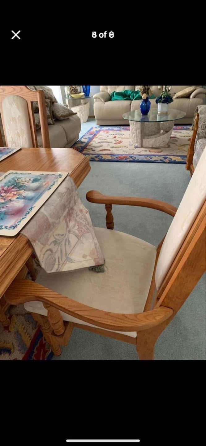 Solid Oak wood dining table set with hutch - photo 5