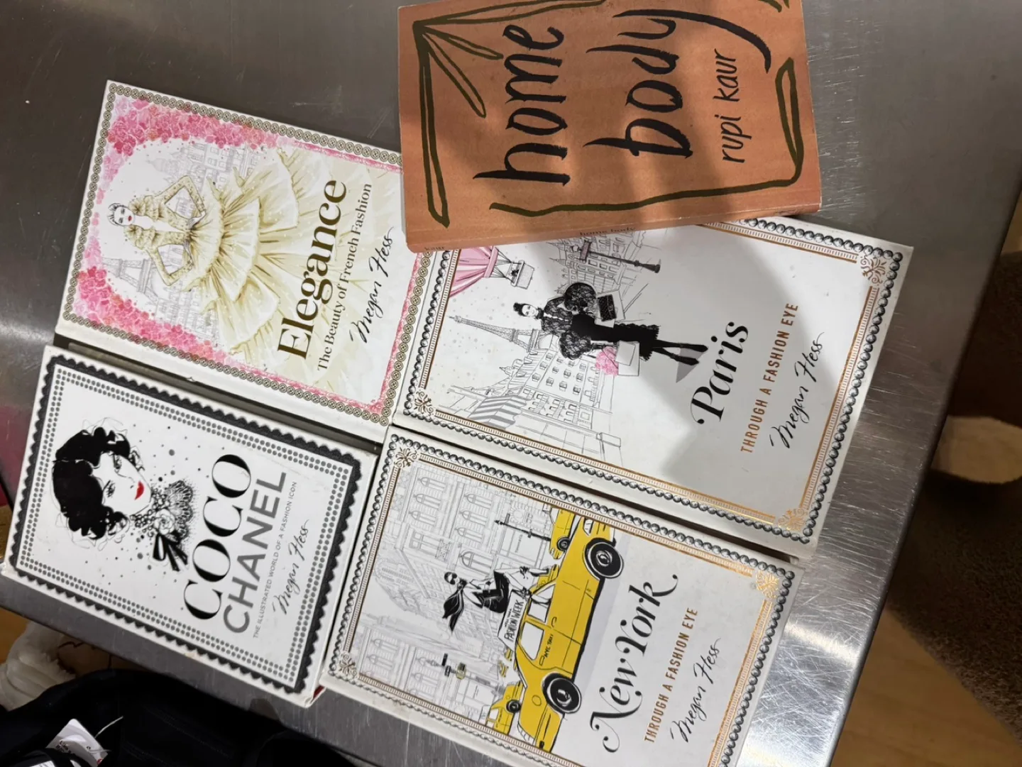 Home decor and fashion book bundle image indicator(5)