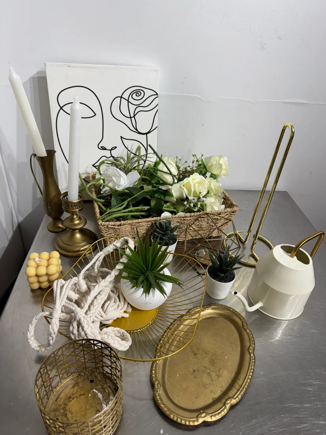 Home decor and fashion book bundle image indicator(2)