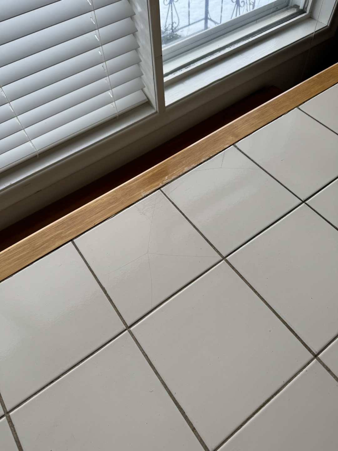 Tiled Kitchen Table and 4 Chairs - photo 2