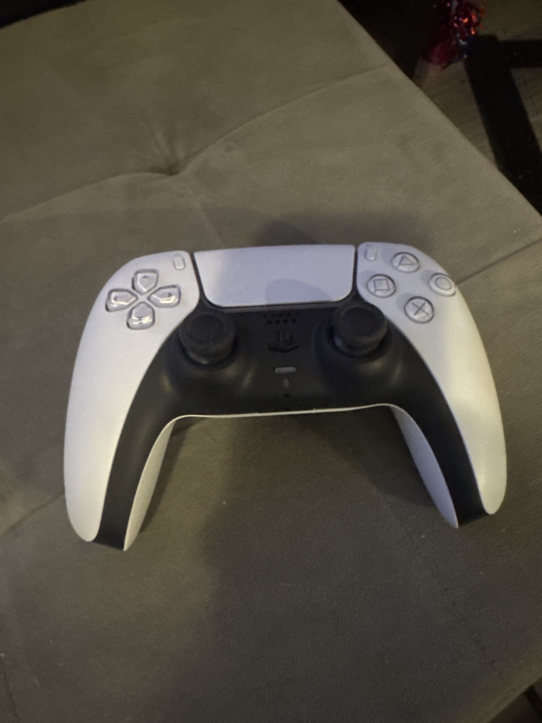 PS5 DualSense Wireless Controller - White