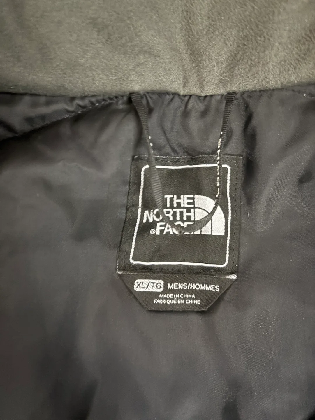 The North Face Mens XL Black Winter Jacket image indicator(2)