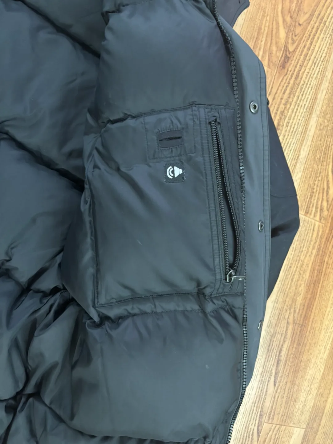 The North Face Mens XL Black Winter Jacket image indicator(5)