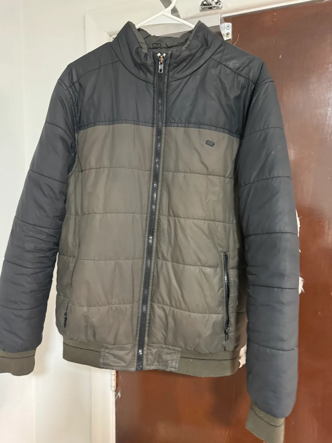 The Roadster Life Co. Puffer Jacket image indicator(3)