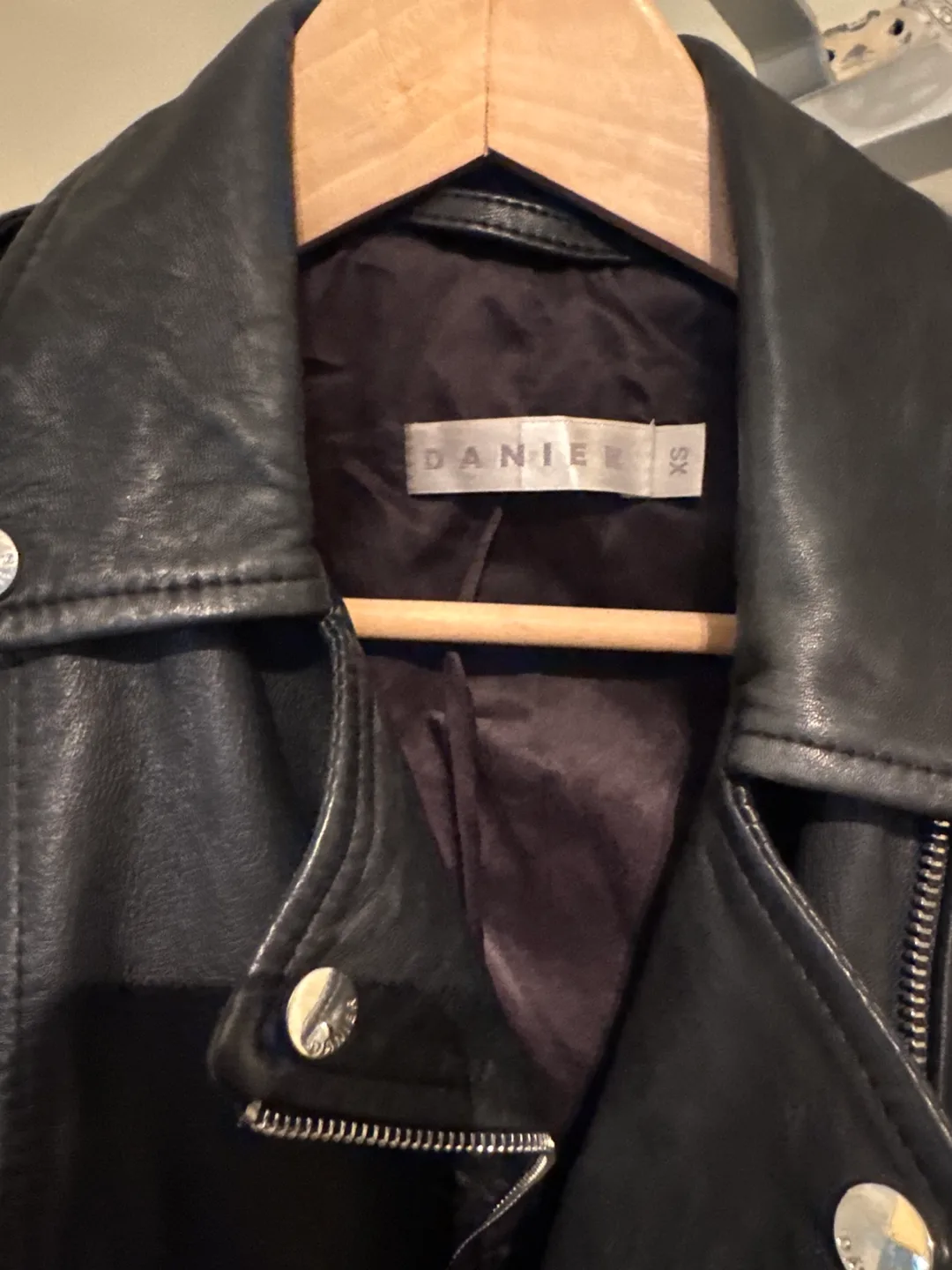 Danier Leather Jacket image indicator(2)