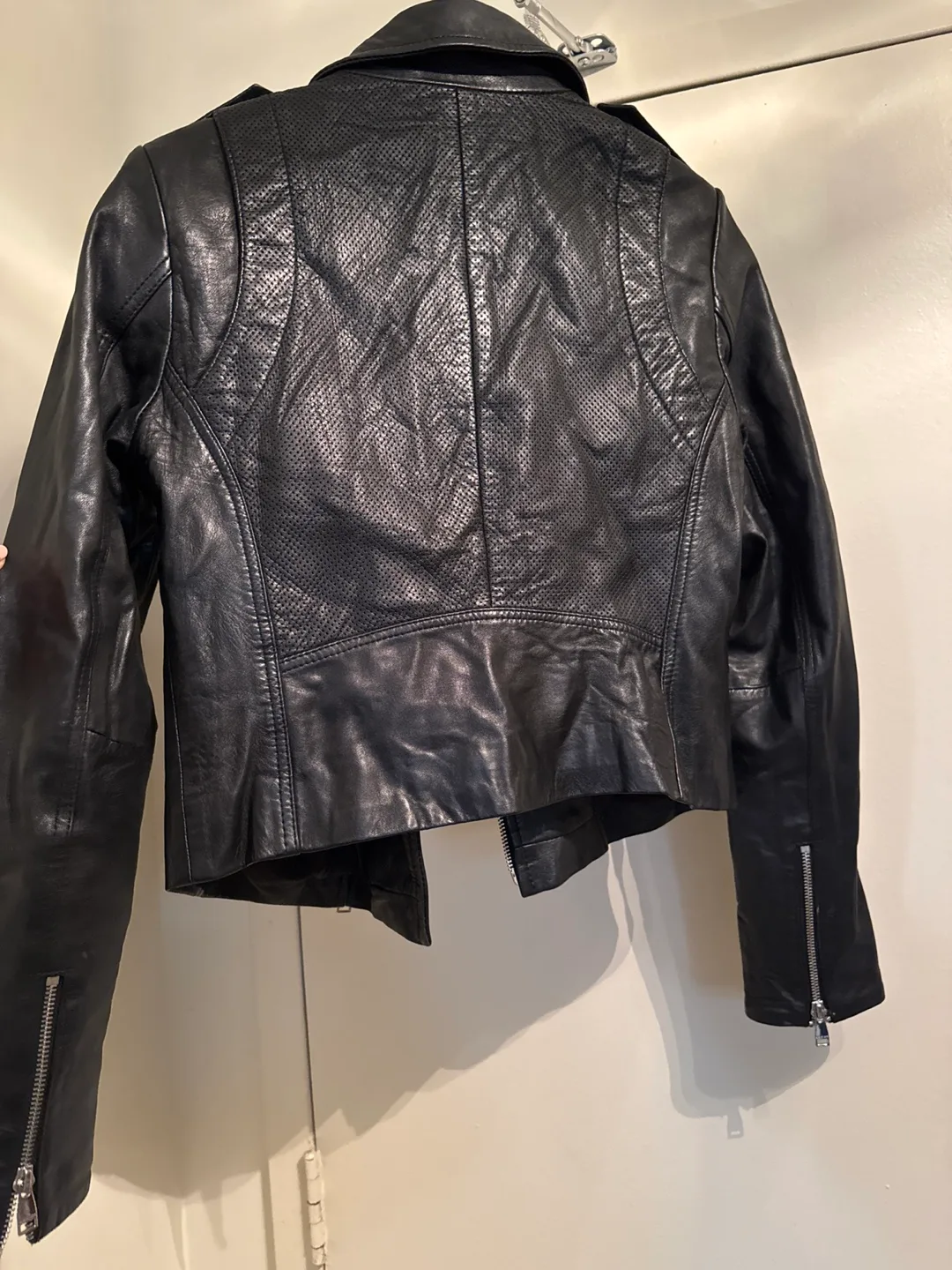 Danier Leather Jacket image indicator(3)