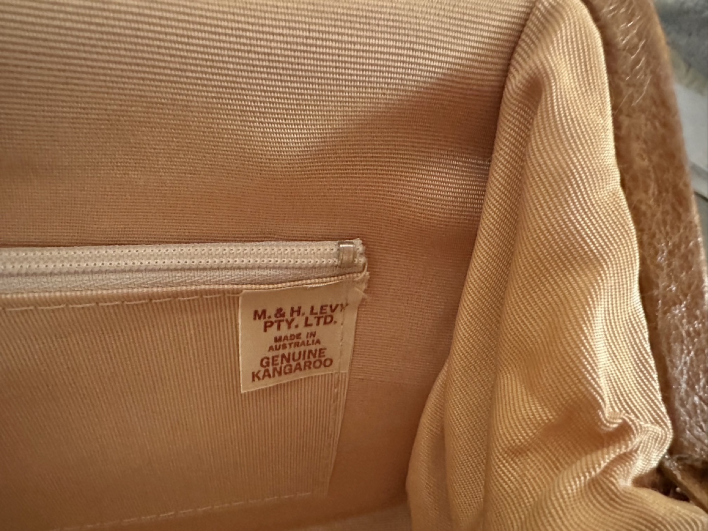 Vintage M&H Levy Genuine Kangaroo Fur Clutch - photo 2