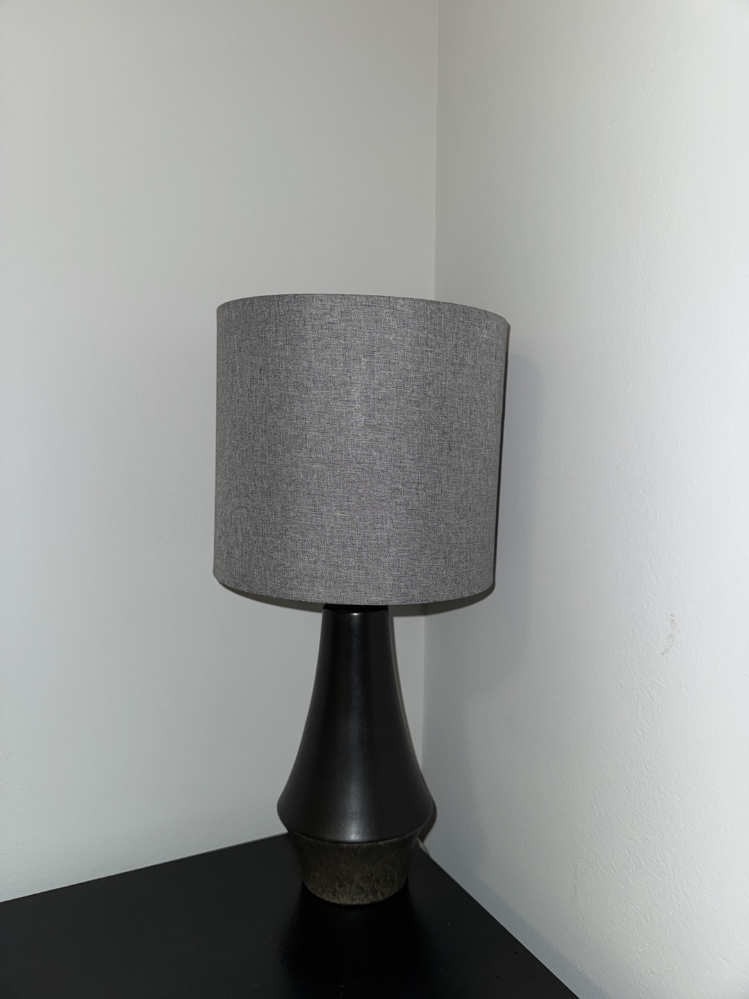 Black Table Lamp with Grey Fabric Shade - photo 4