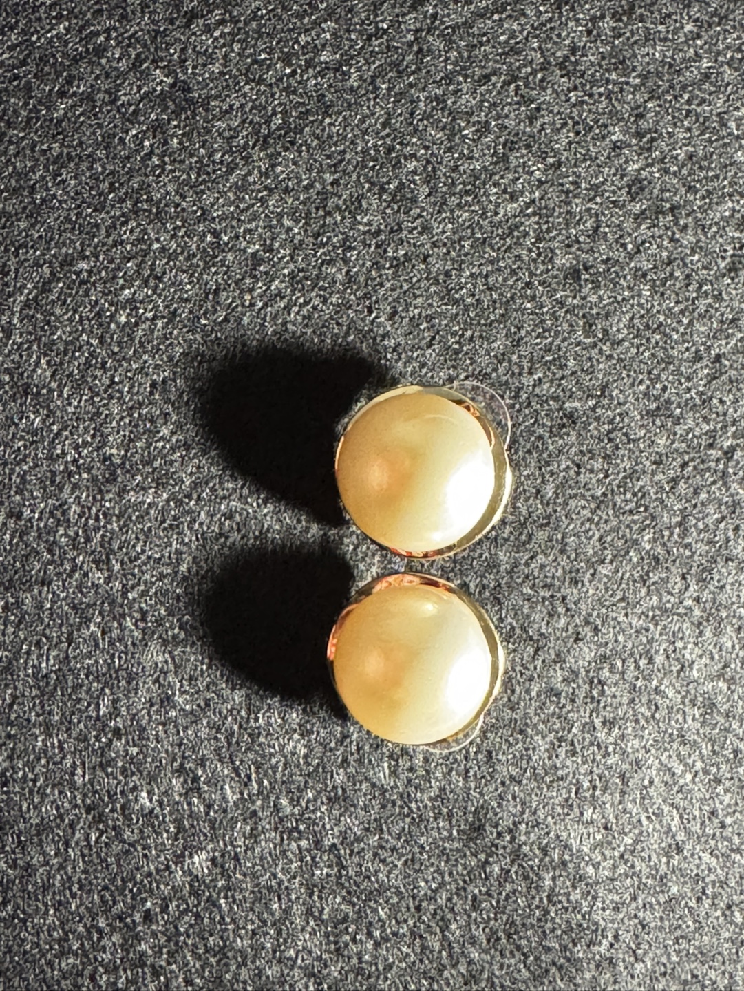 Gold Tone Pearl Stud Earrings - photo 3