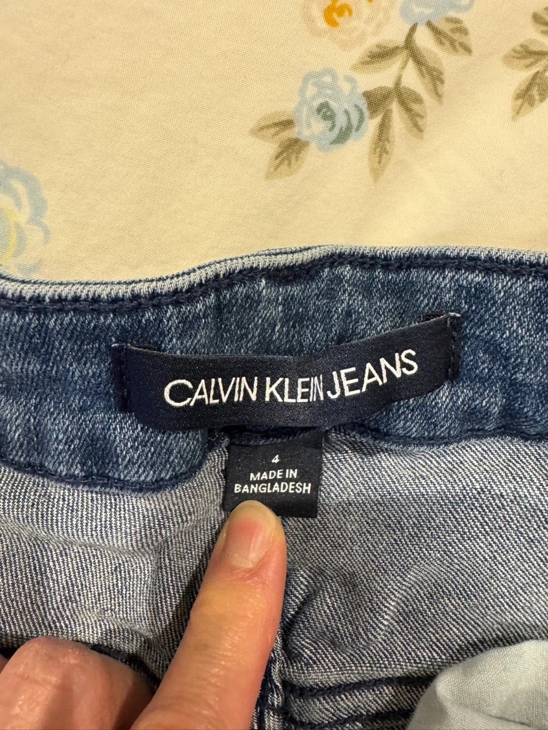 Bundle of branded clothes, $10 each or $20 for all 3 image indicator(5)