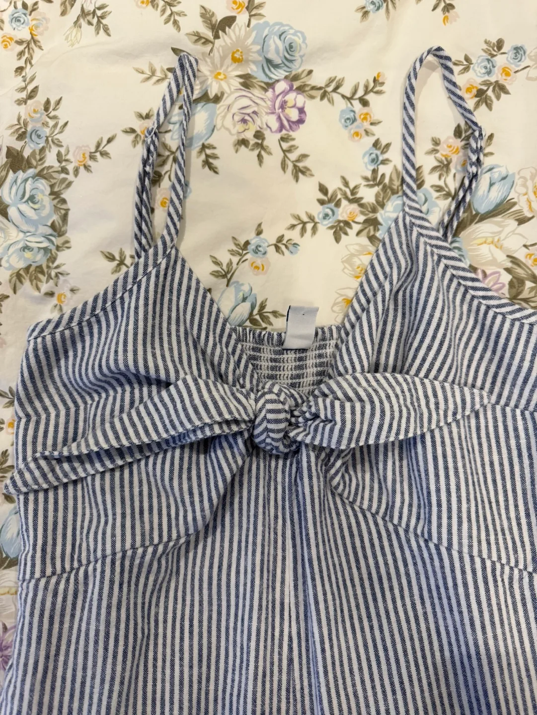 Bundle of branded clothes, $10 each or $20 for all 3 image indicator(9)