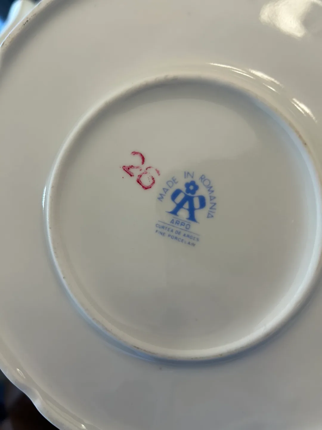 Vintage Tea Set with Gold Trim image indicator(9)