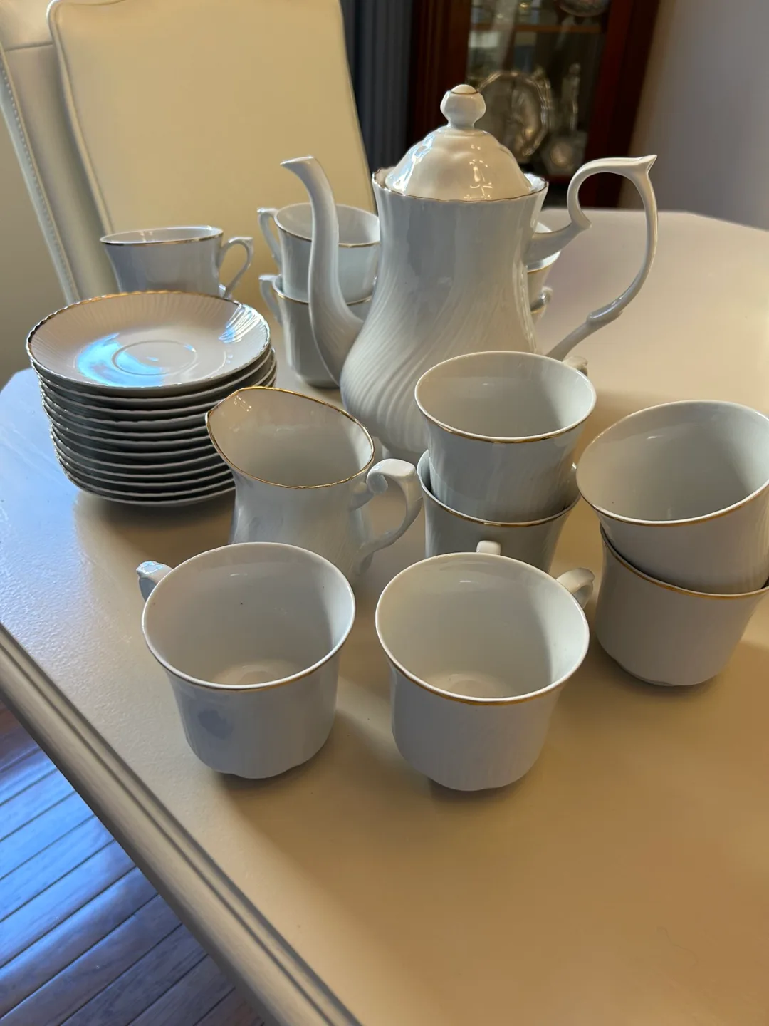 Vintage Tea Set with Gold Trim image indicator(8)