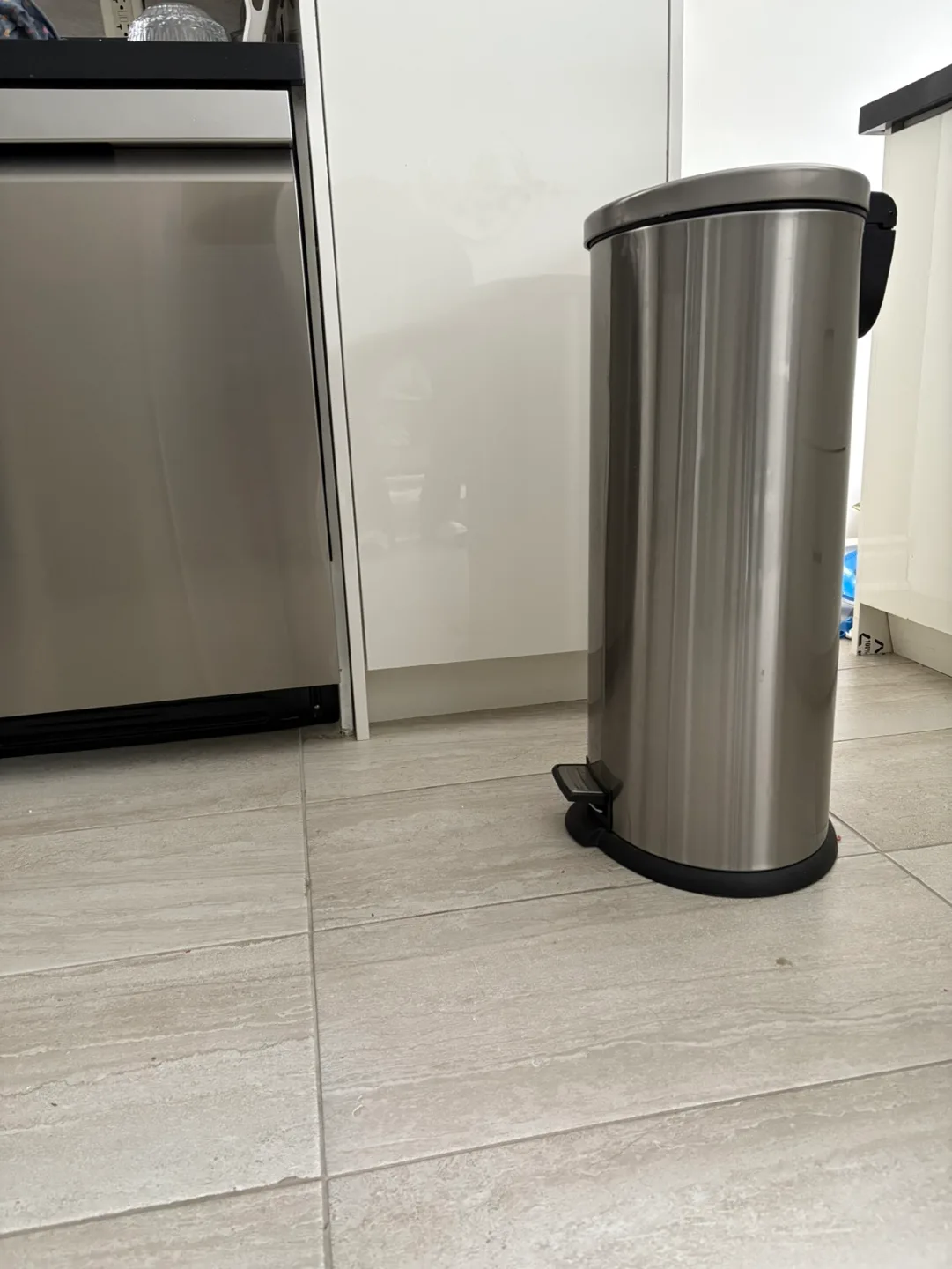 Stainless Steel Garbage Can 30L thumbnail