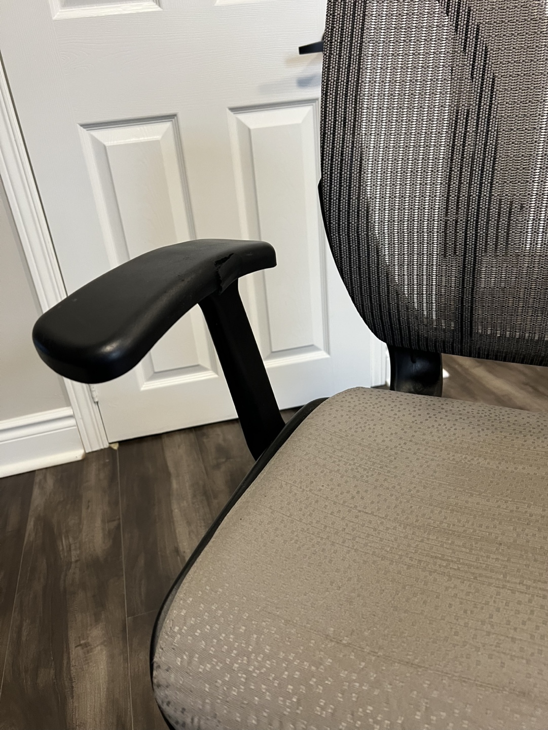 Office Chair - photo 2