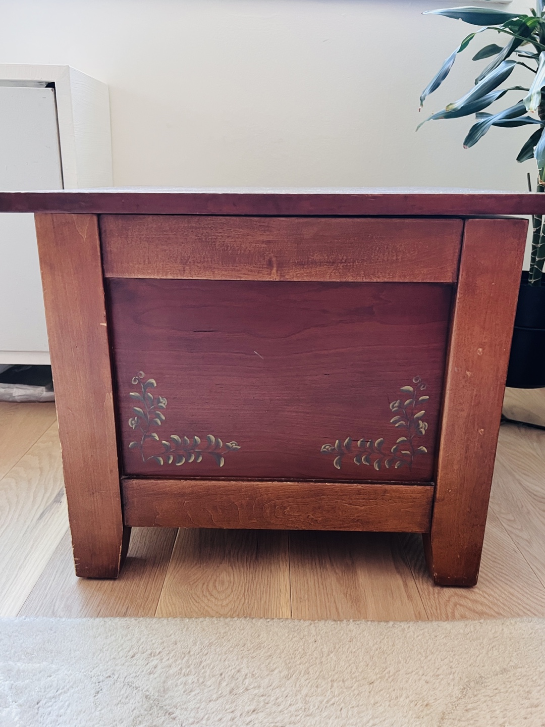 Wooden Storage Coffee table / Ottoman with Floral Design - photo 2