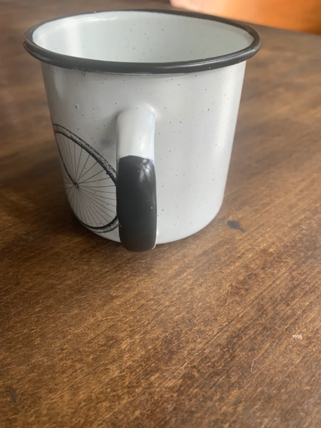 Handcrafted enamel mug with bicycle from Artesano Canada image indicator(5)