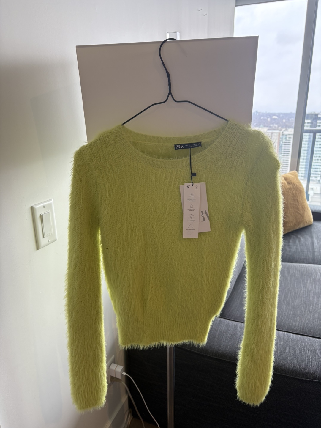 Zara Fuzzy Green Sweater