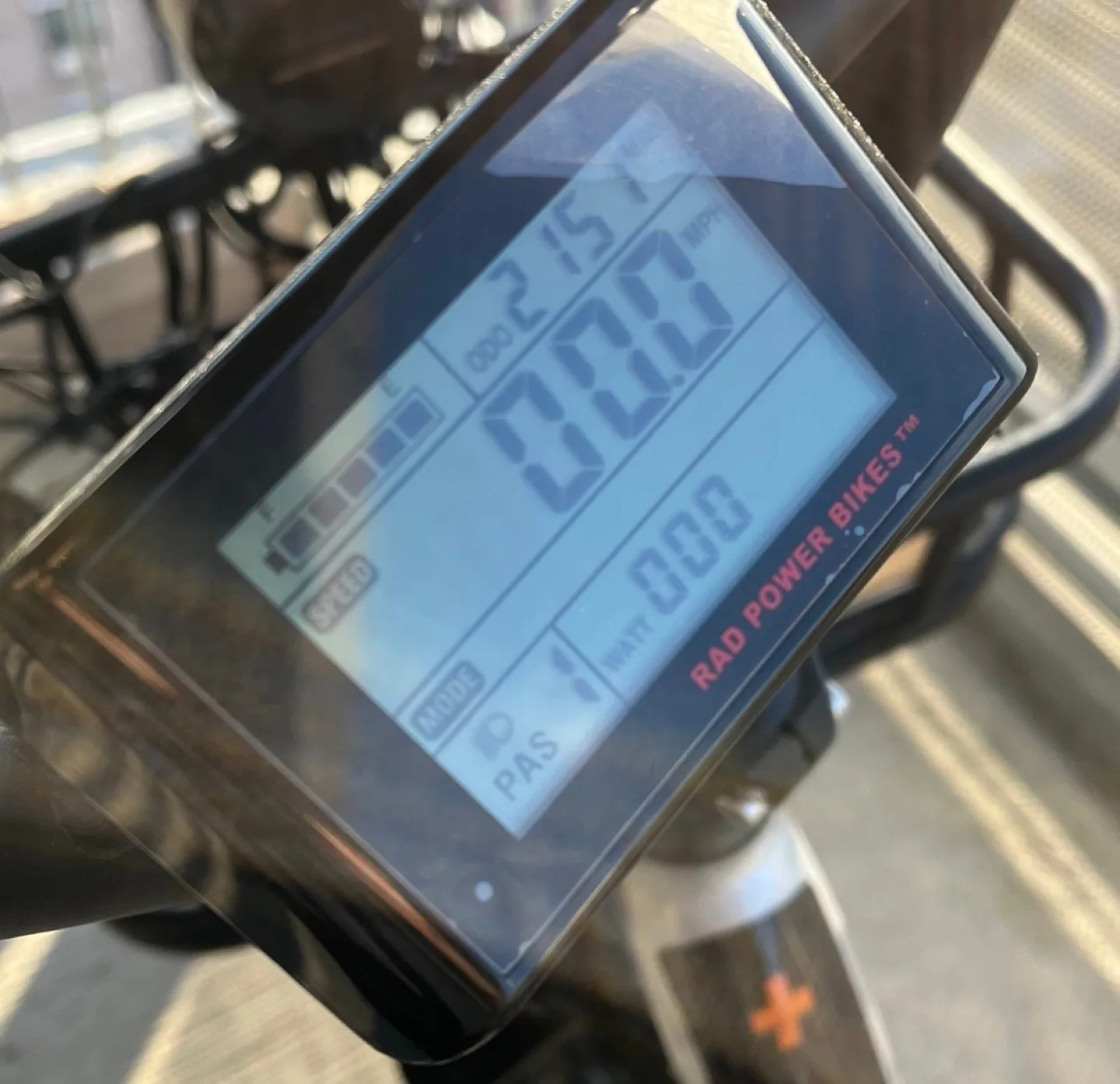 Rad Power Bikes RadRunner Plus Electric Utility Ebike image indicator(5)