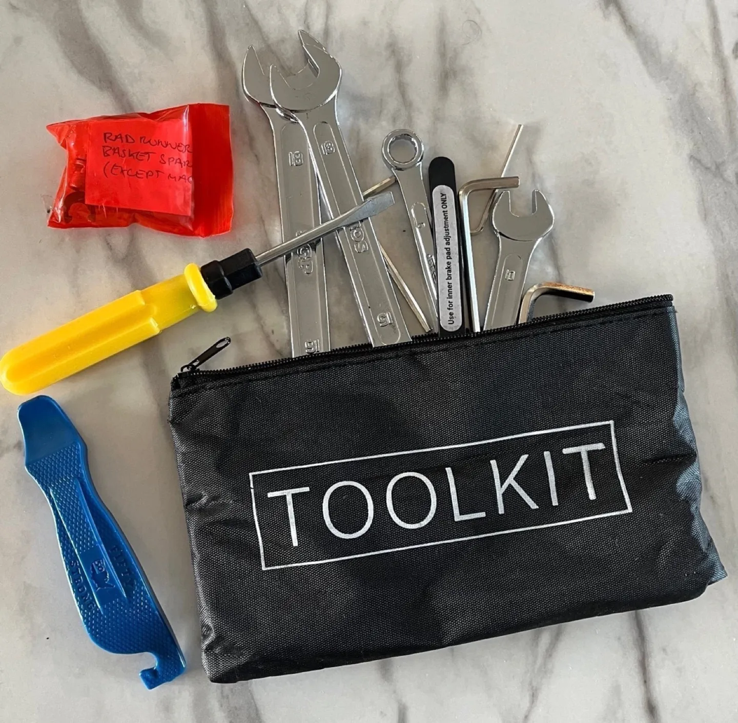 Rad Power Bikes RadRunner Plus Electric Utility Ebike image indicator(9)