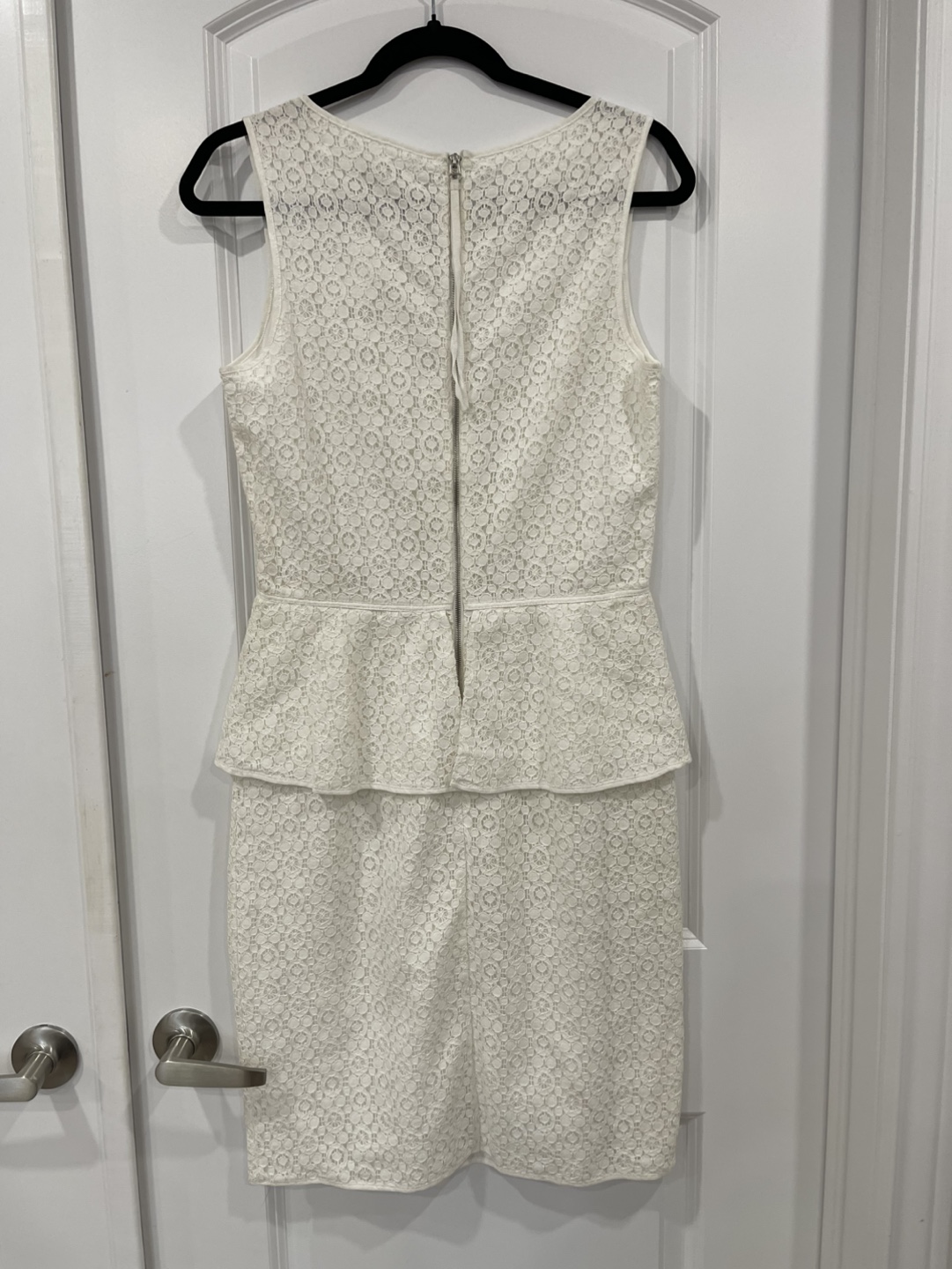 BRAND NEW White Lace Dress - photo 2