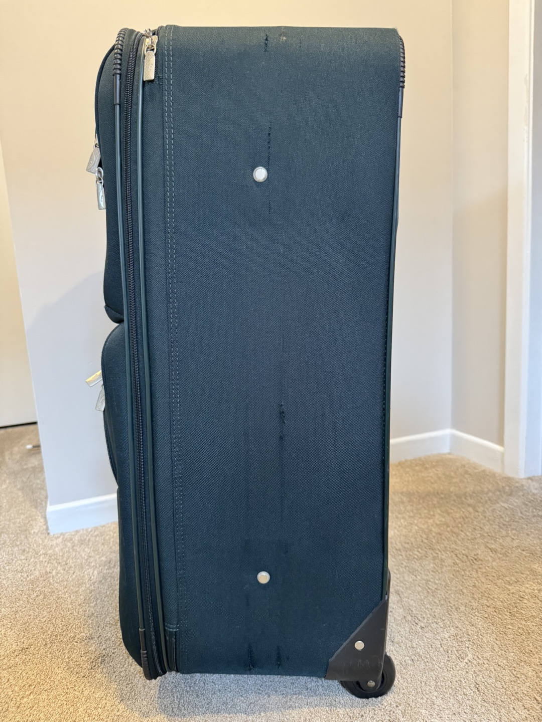 Atlantic 30” Suitcase Luggage - photo 2