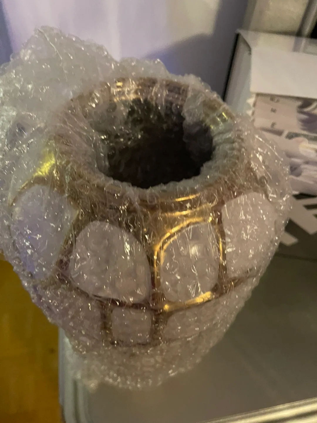 Gold and White Decorative Jar image indicator(3)