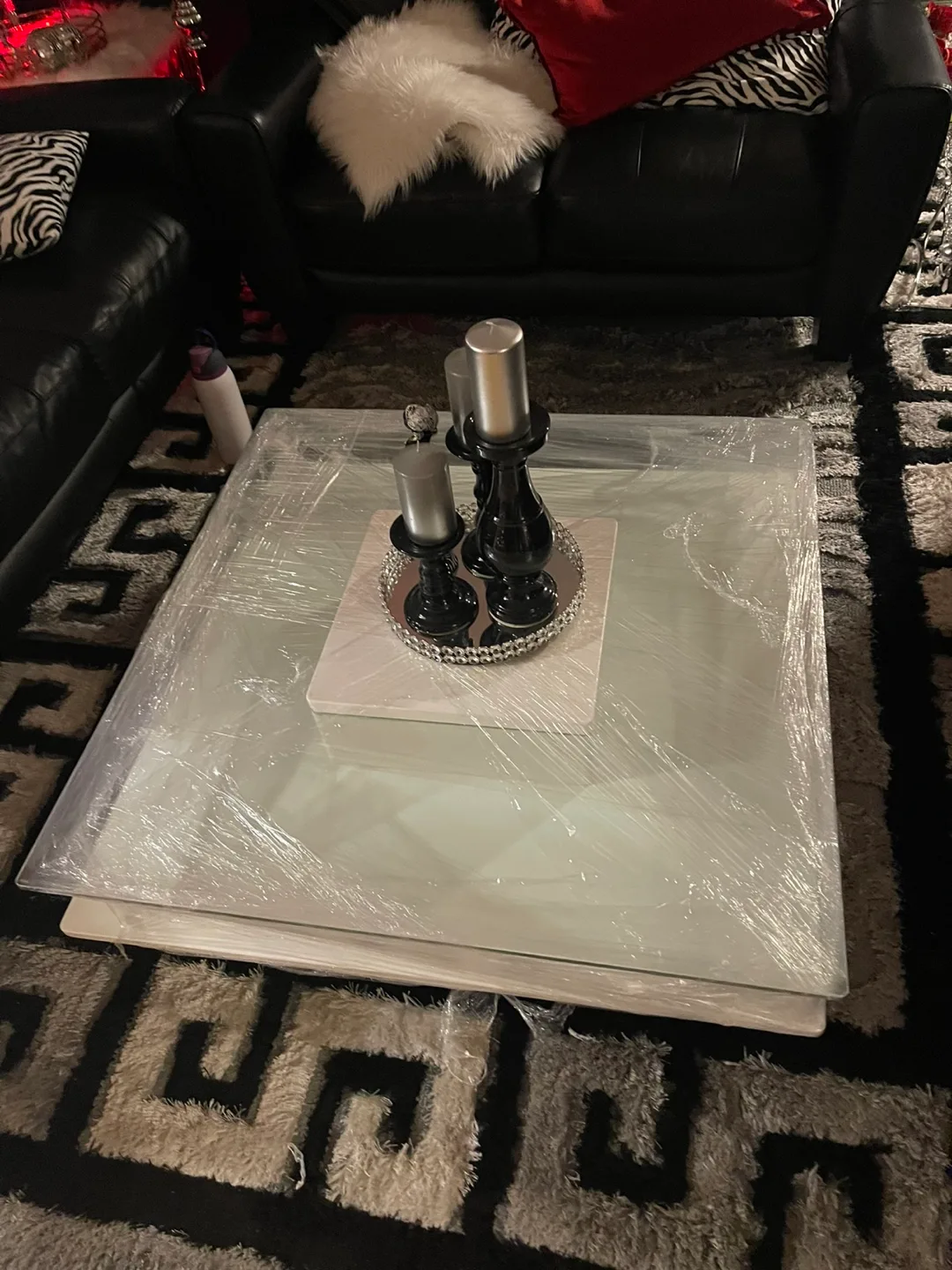 Glass Coffee Table image indicator(3)