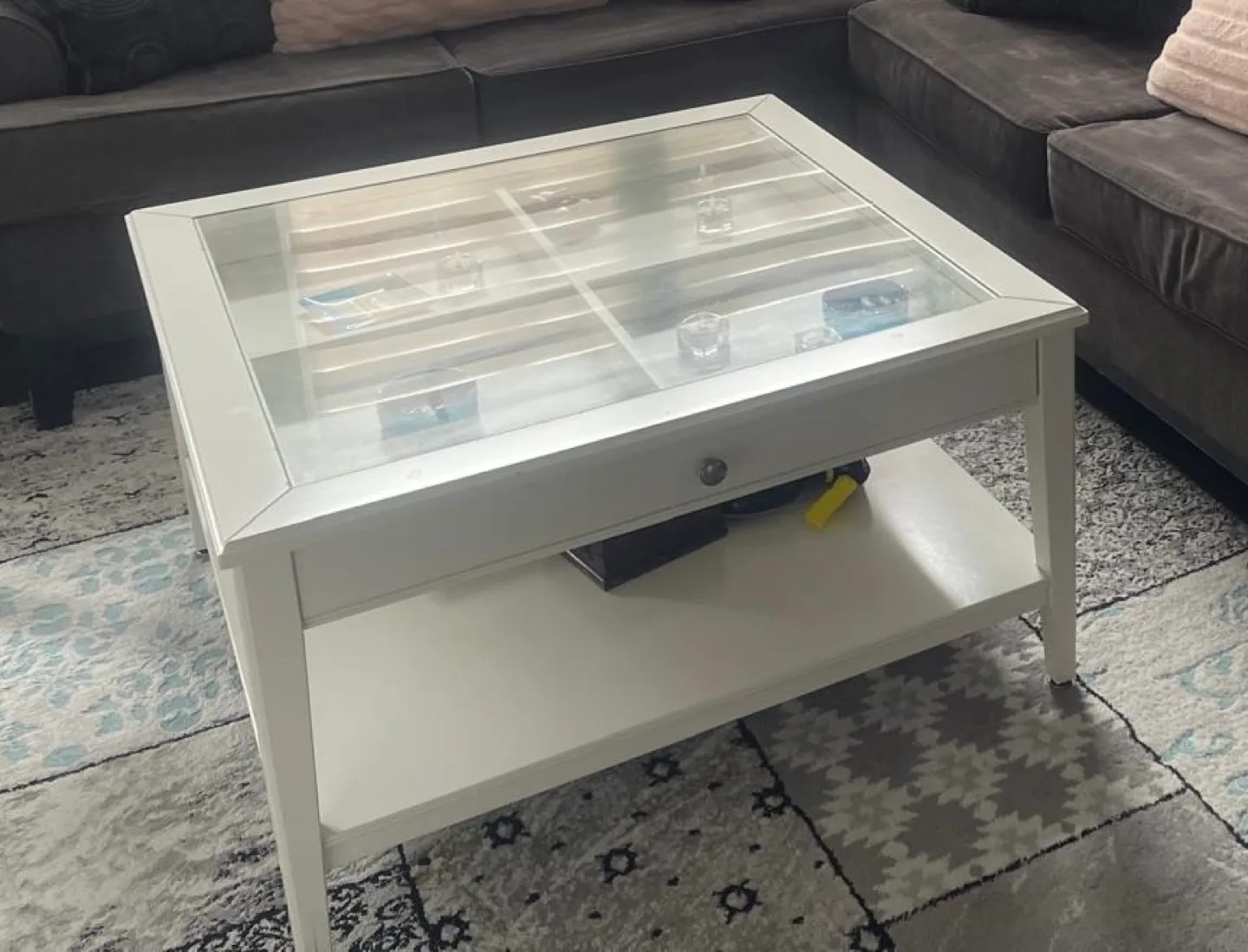 A Big IKEA White Coffee Table and A Small coffee table image indicator(2)