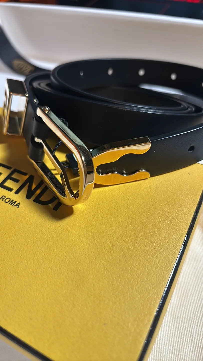 Fendi Black Leather Belt image indicator(2)