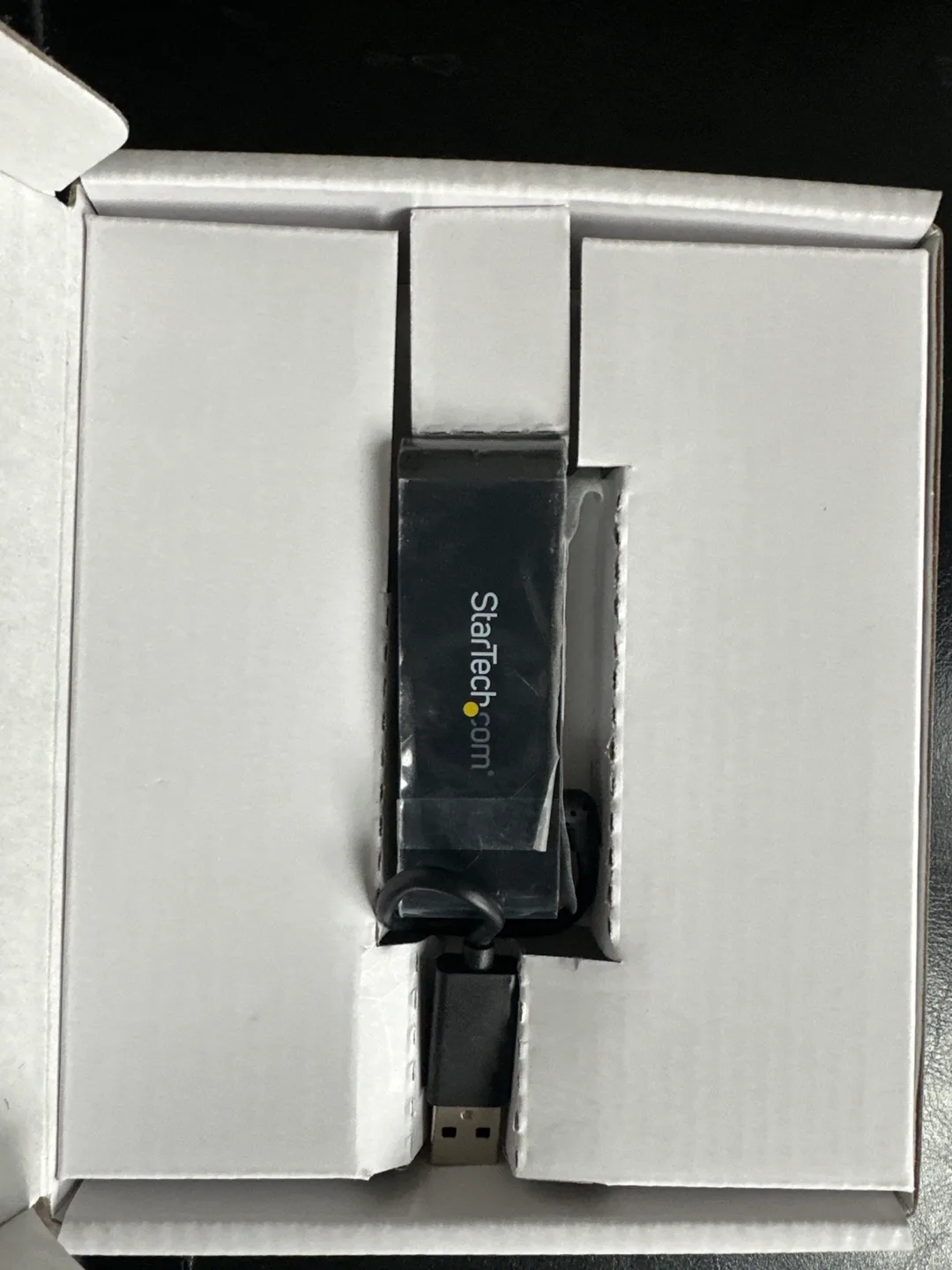 StarTech 4-Port USB 2.0 Hub with Built-in Cable image indicator(4)