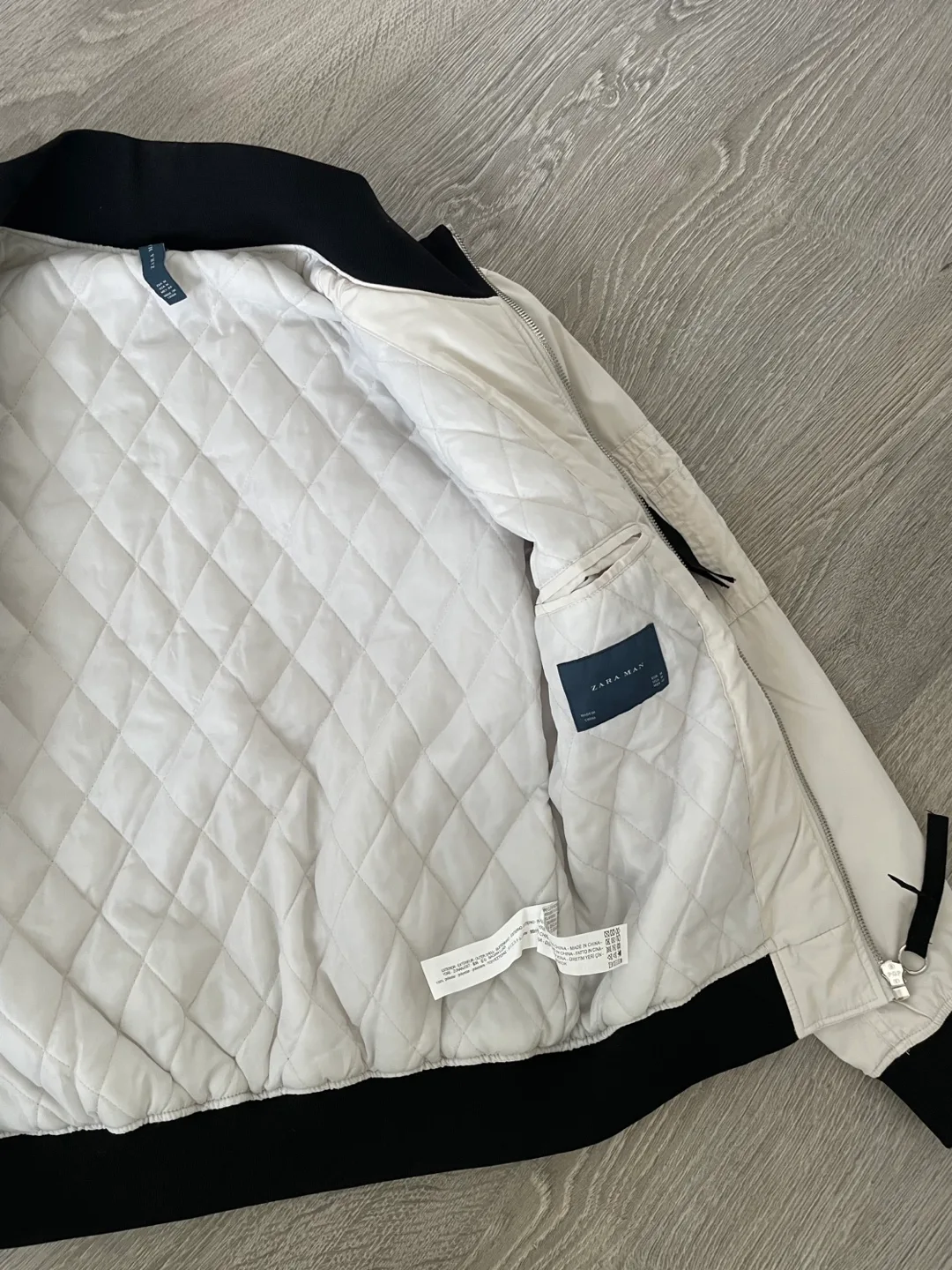 Zara Man White Bomber Jacket image indicator(2)