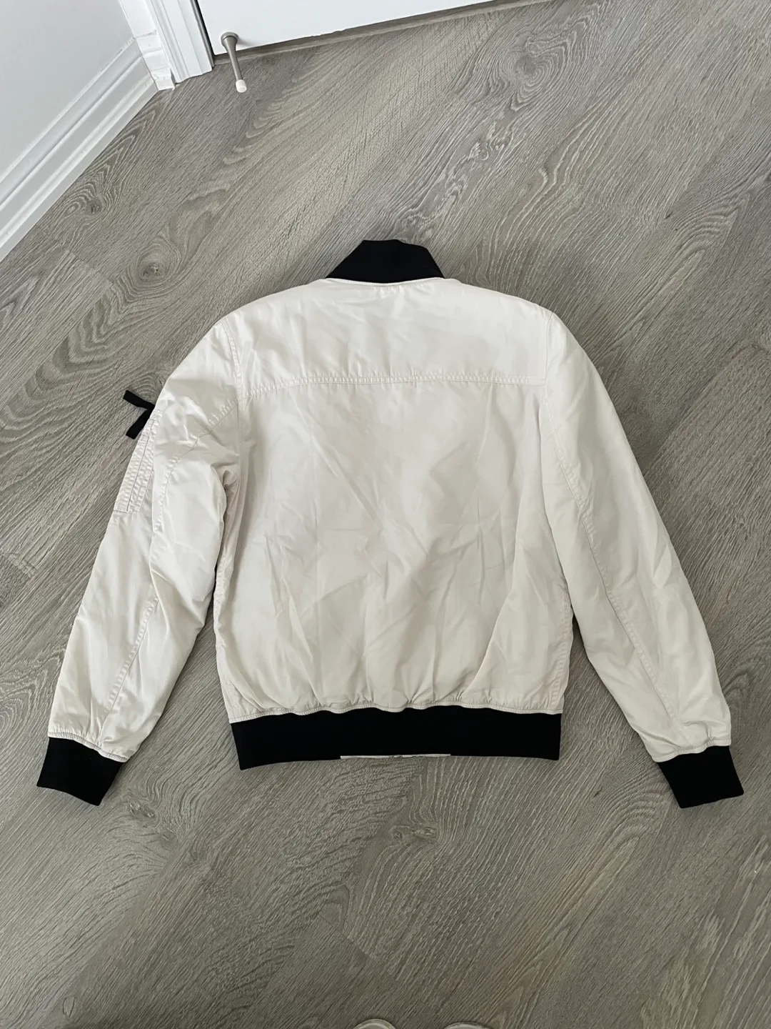 Zara Man White Bomber Jacket image indicator(3)