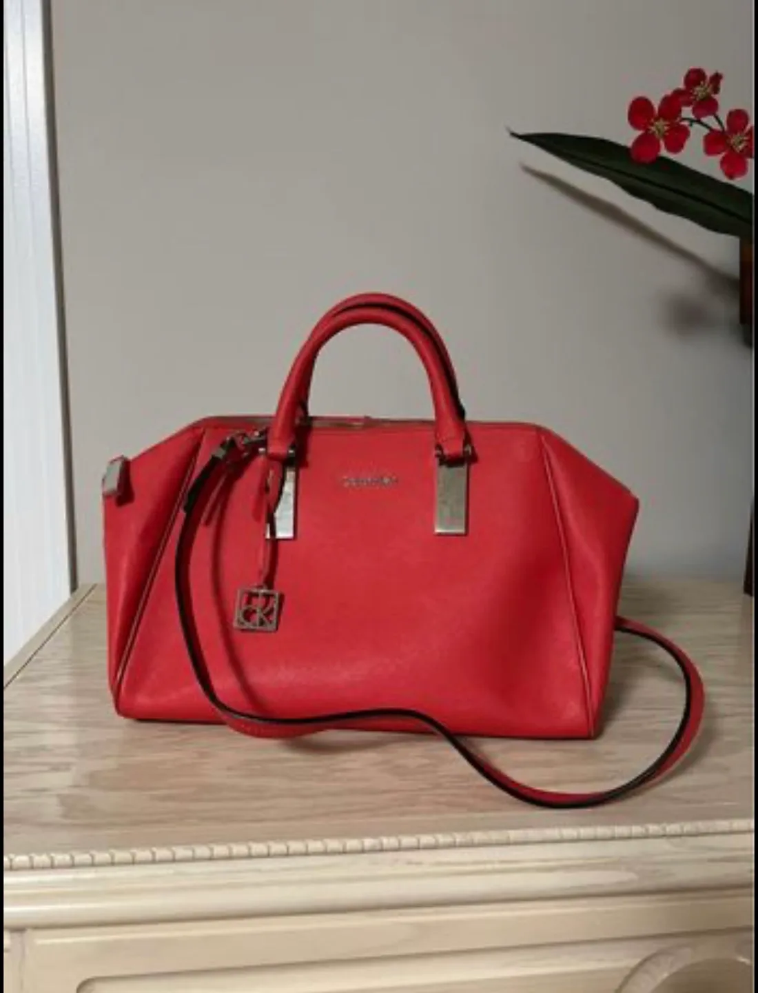 Calvin Klein Red Handbag image indicator(3)