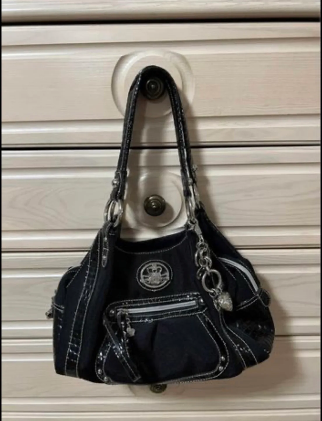 Black Handbag image indicator(2)