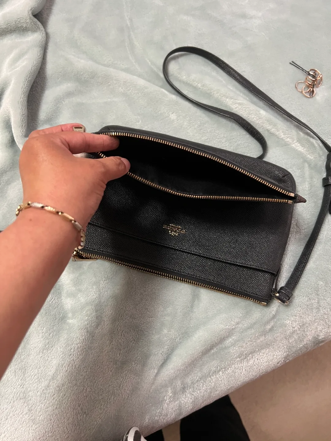 Coach Crossbody Bag image indicator(7)