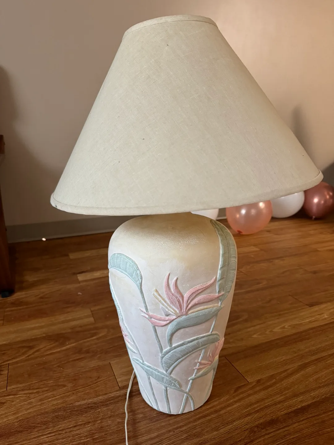 Bird of Paradise Table Lamp image indicator(2)