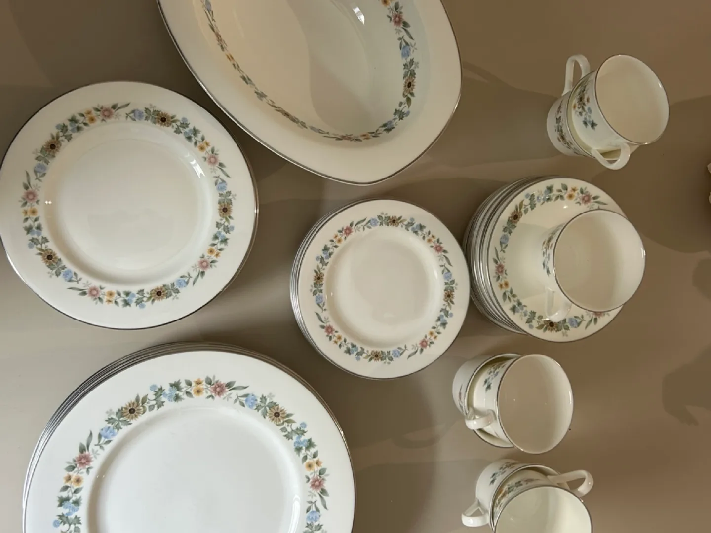 Royal Doulton 'Pastorale' set image indicator(7)