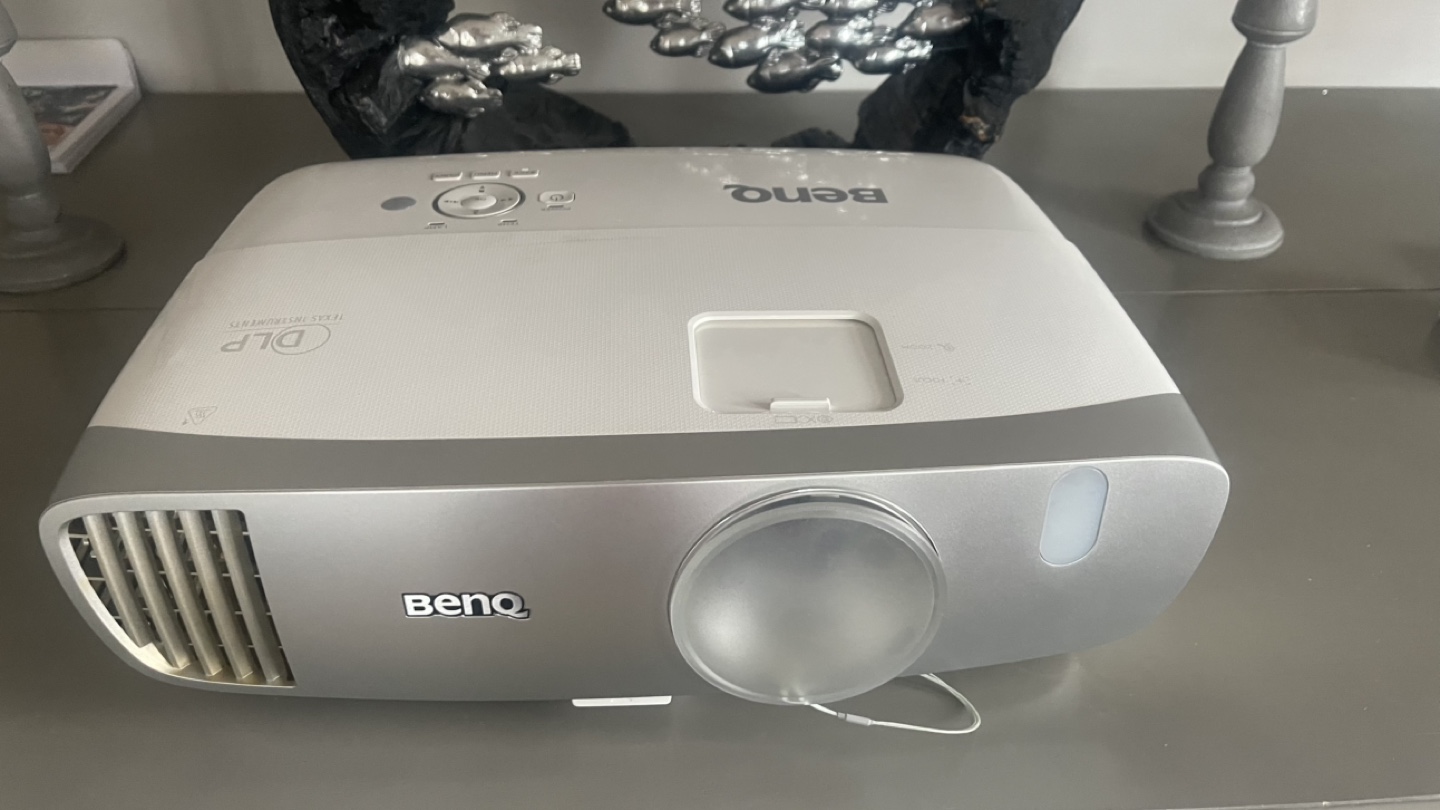 BenQ HT2050 Home Theatre Projector