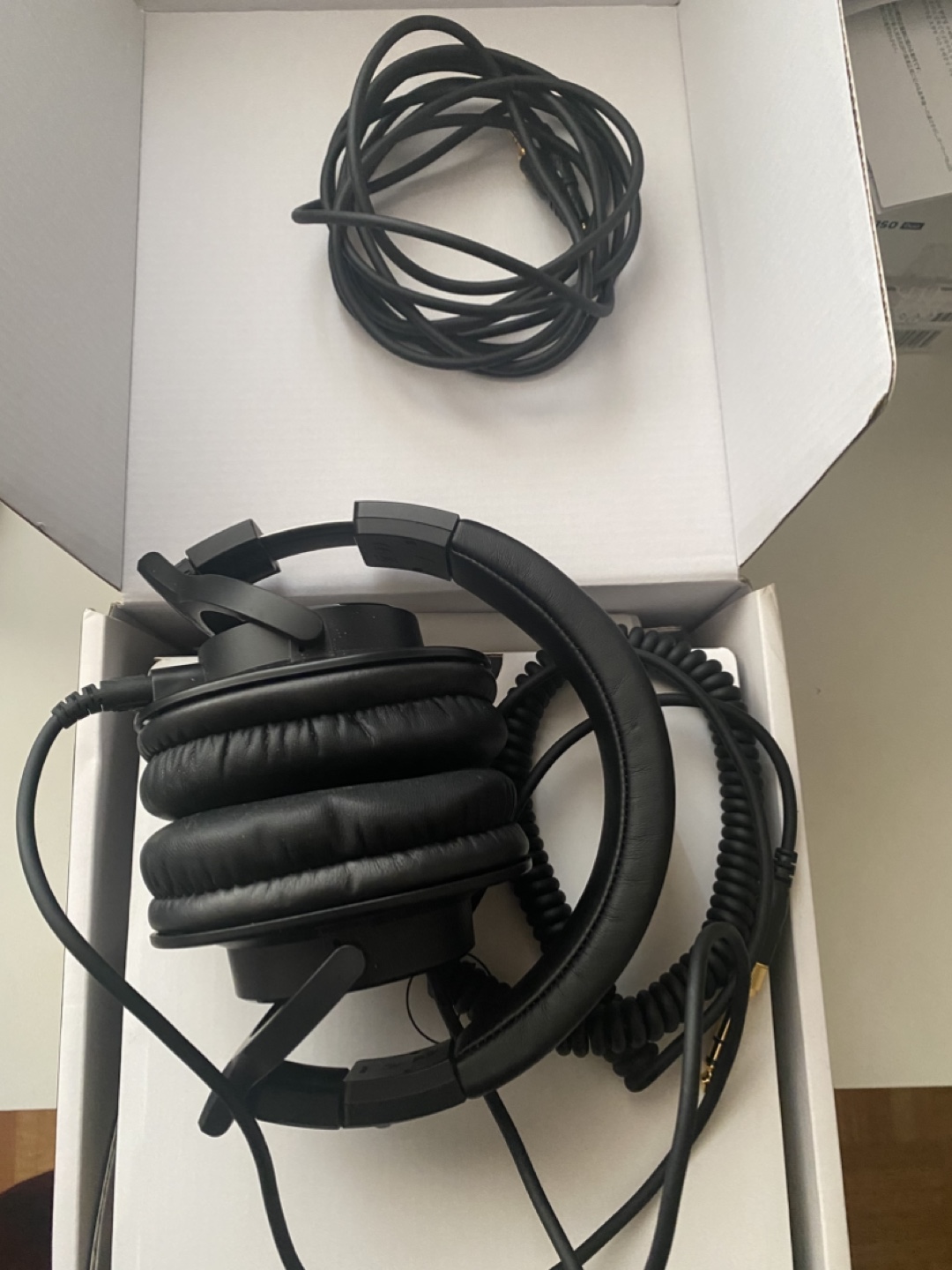 Audio-Technica ATH-M40x Headphones - photo 5