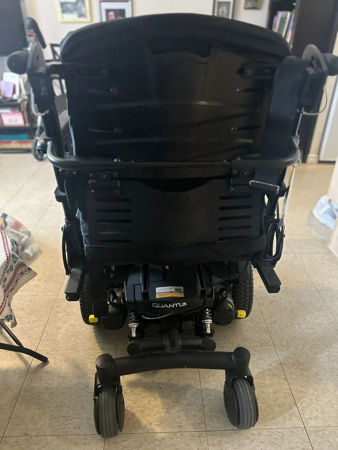 Quantum Geo-Matrix Bold Power Wheelchair image indicator(5)