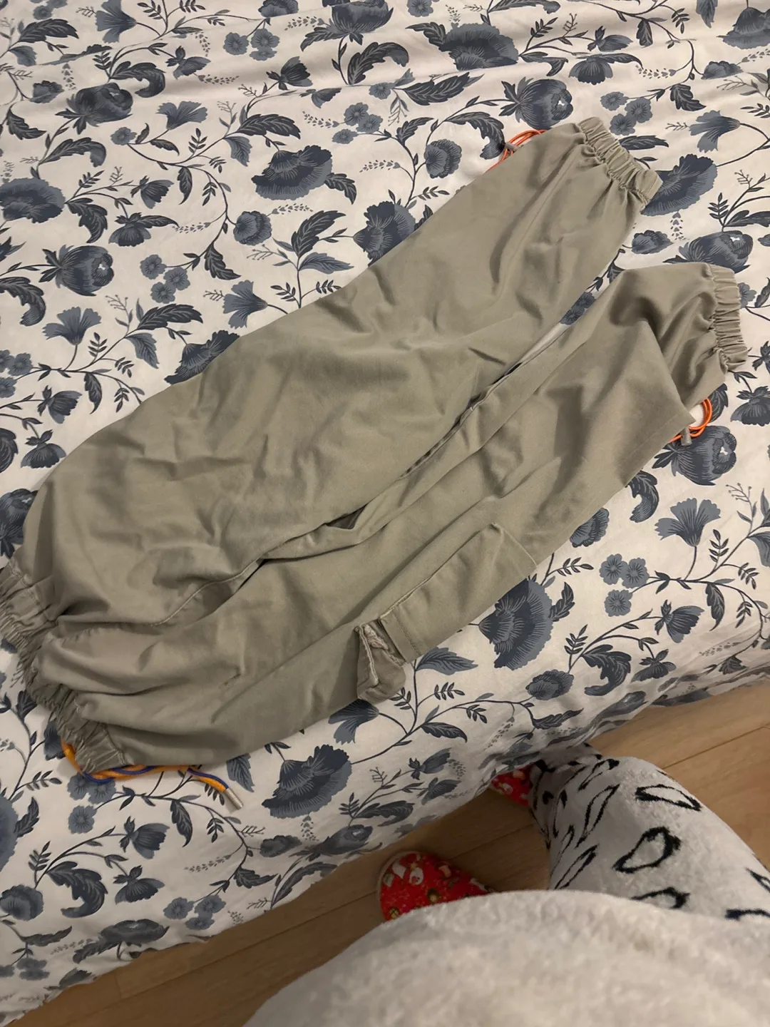 Kids Cargo Pants image indicator(3)