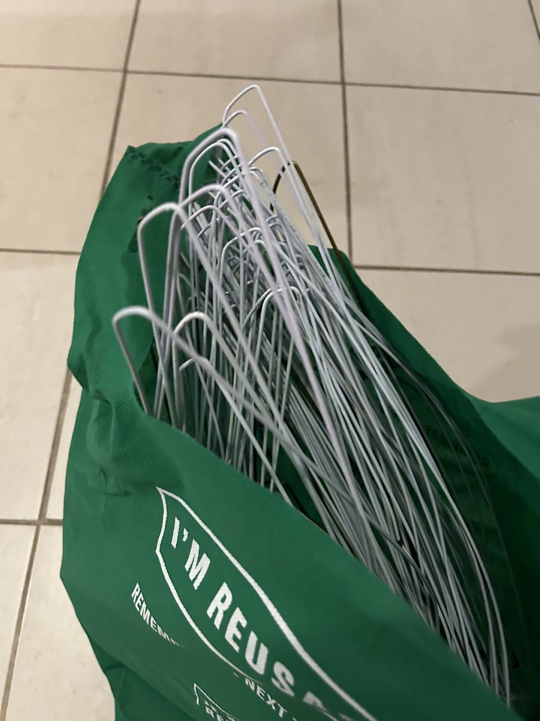 Wire Hangers - photo 2