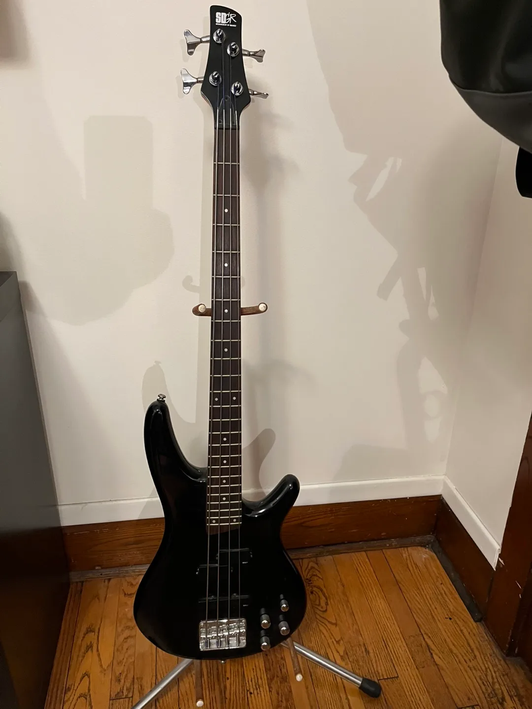 Ibanez Soundgear SR300DX Electric Bass Guitar image indicator(4)