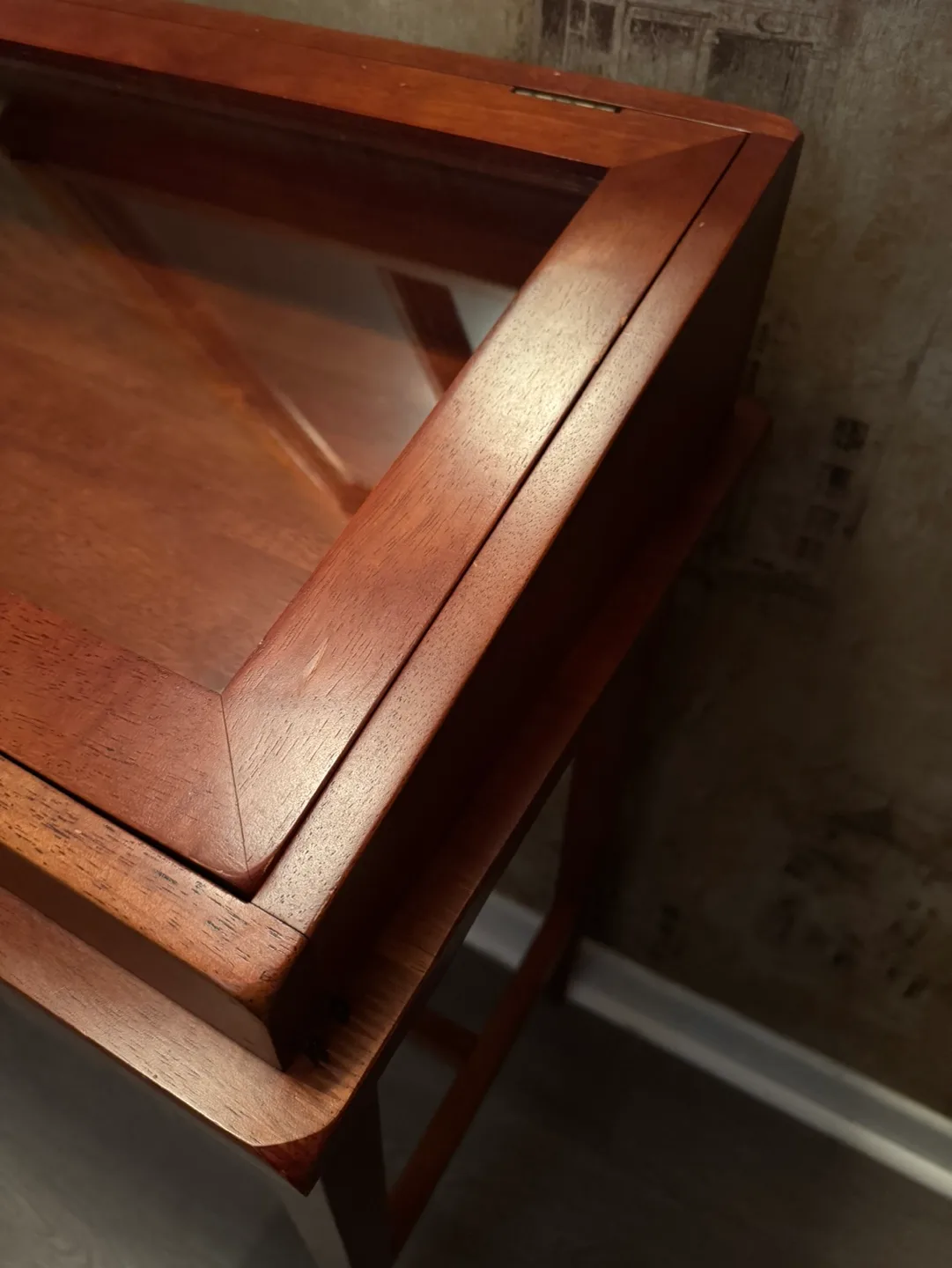 Wooden Display Case With Glass Top image indicator(8)