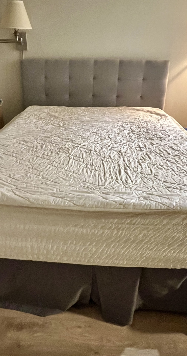 Double bed w. Homeline Tiffany Pillow Top Mattress