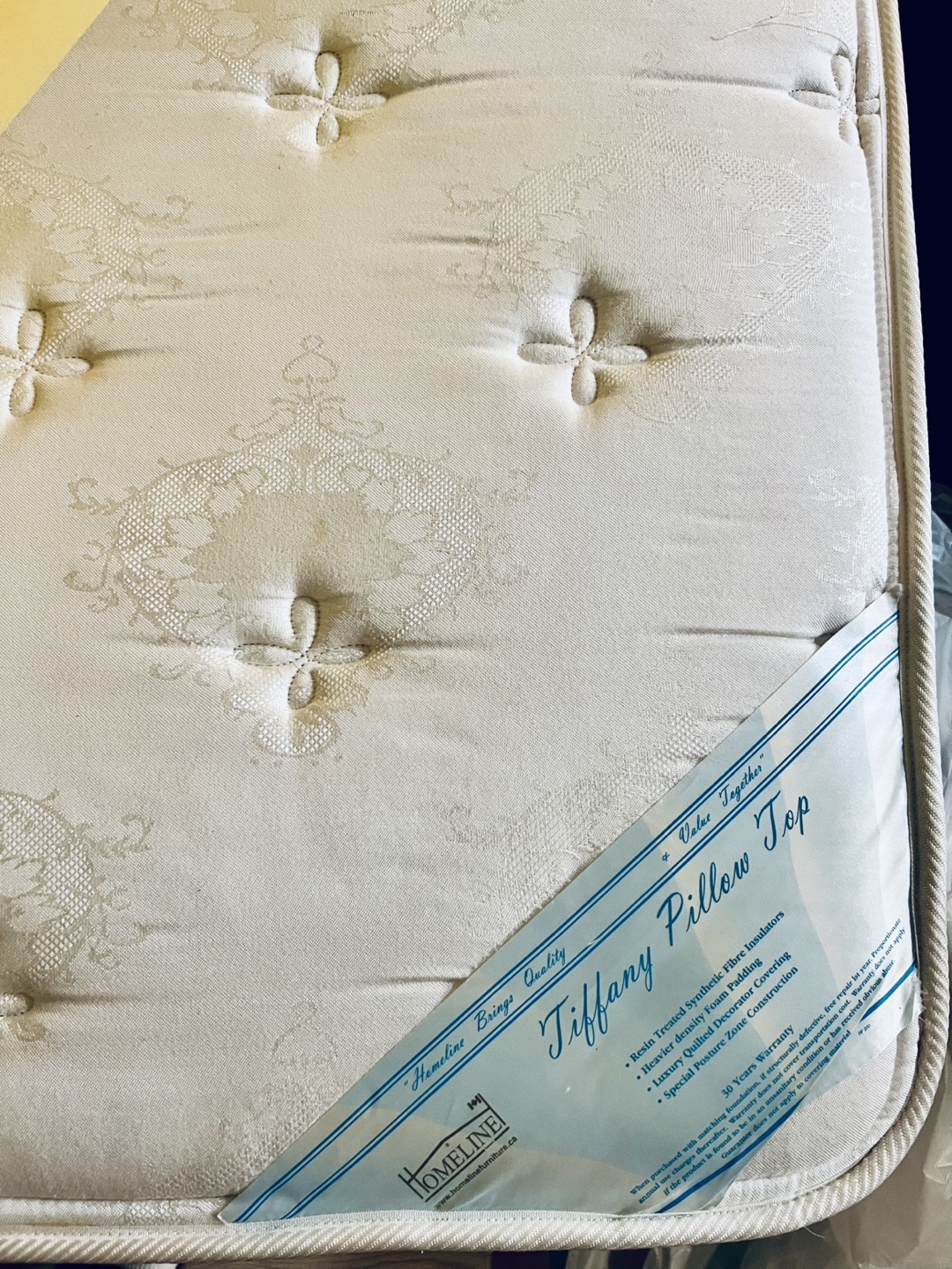 Double bed w. Homeline Tiffany Pillow Top Mattress - photo 2