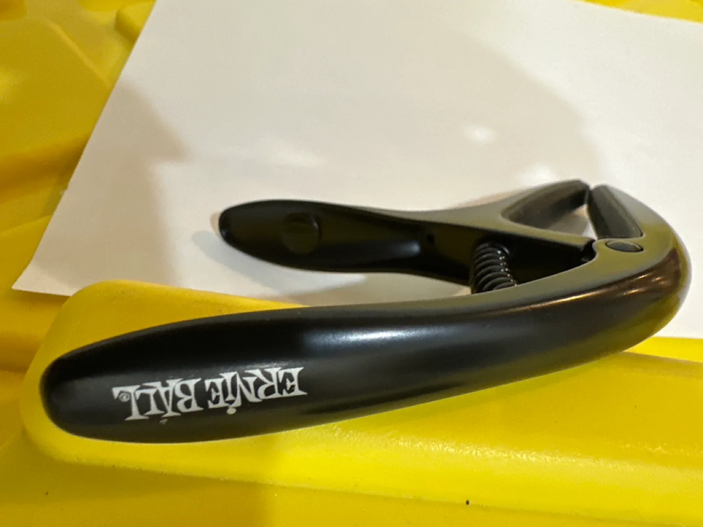 Ernie Ball Guitar Capo image indicator(2)